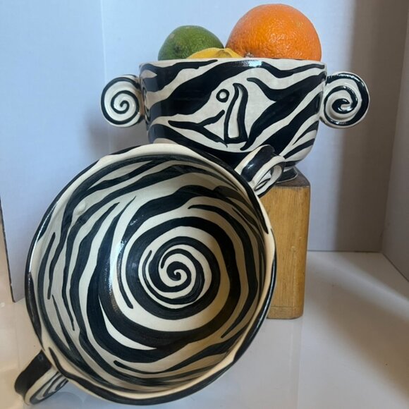 Two Zebra Swirl Studio Art Bowls Spiral Handles 5" x 3" Boho Chic Black White - Picture 12 of 12